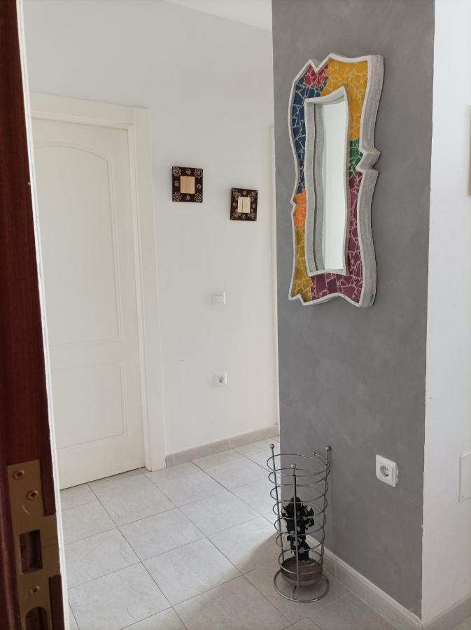 Apartamento Luminoso En El Astillero Bagian luar foto